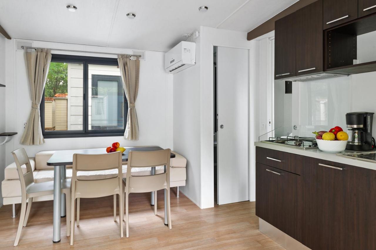 Mobile Homes Solaris Vacanceselect Шибеник Экстерьер фото
